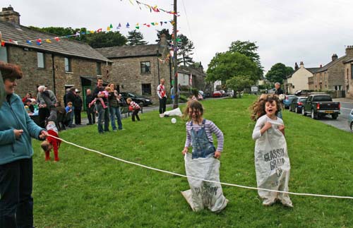 aysgarth games